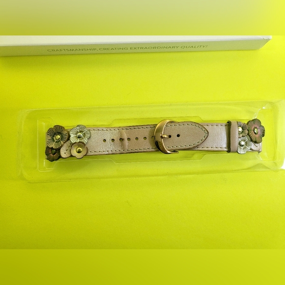 Floral Smart Watch Leather Band with Rose Gold Buckle - Picture 6 of 7